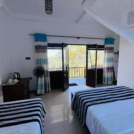 Cloudy Hill Cottage Ella Room photo
